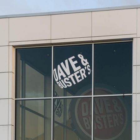 Illinois Lawmaker Files Bill To Counter Dave and Buster’s Proposed Betting App